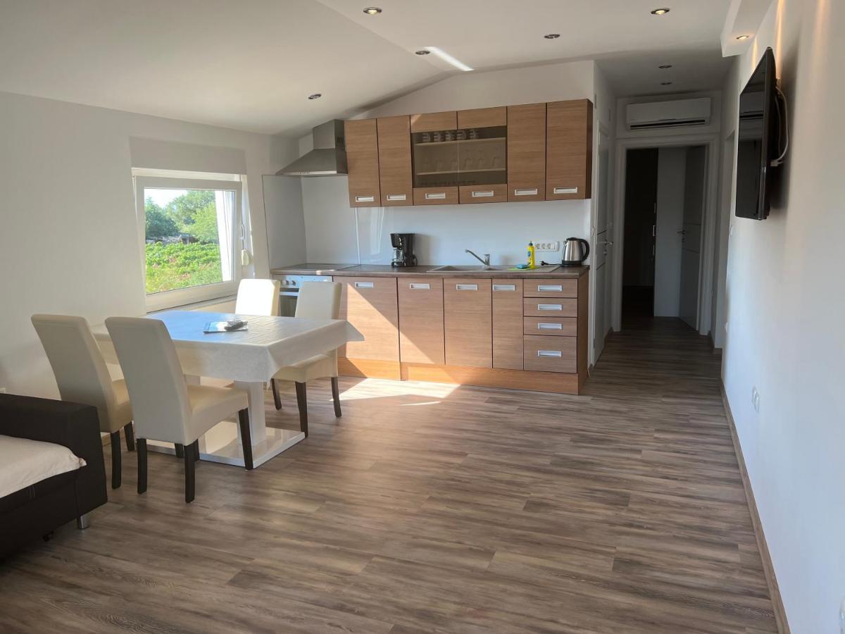 Apartments Ban Galižana Eksteriør bilde