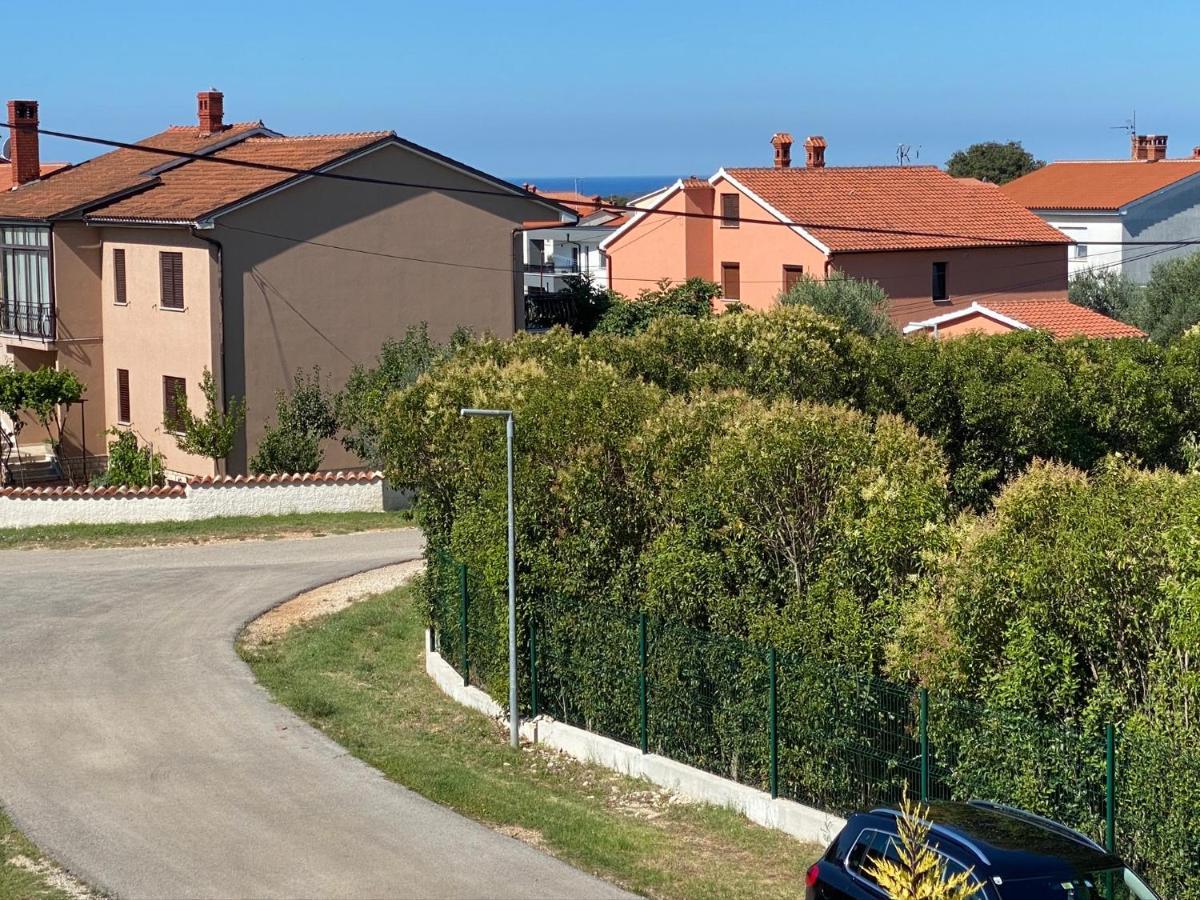 Apartments Ban Galižana Eksteriør bilde